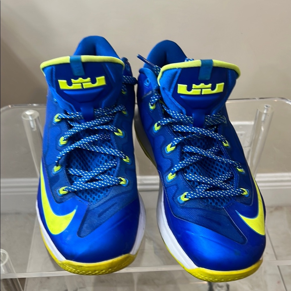 LeBron James Nike Men Blue and Yellow Sneakers with Padded Ankle Support - Picture 3 of 13
